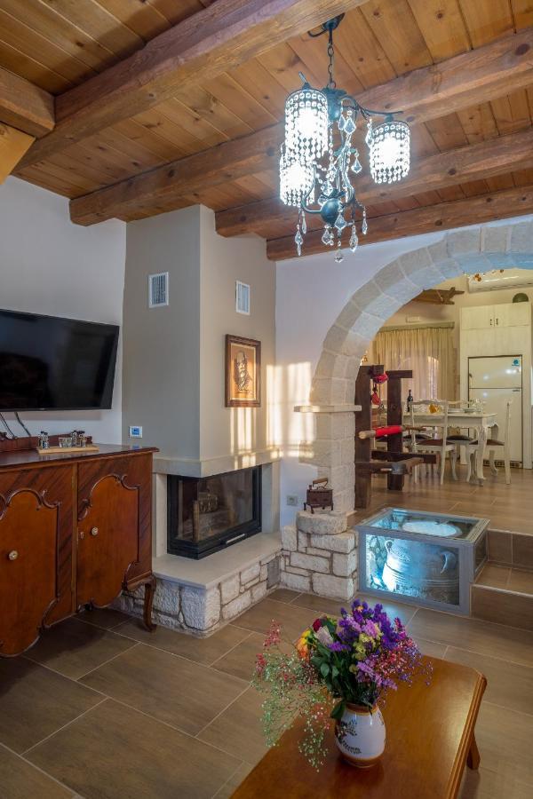 Villa George Kambanion Bagian luar foto